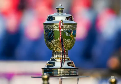 HPCA स्टेडियम में IPL 2026 ट्रॉफी की झलक
