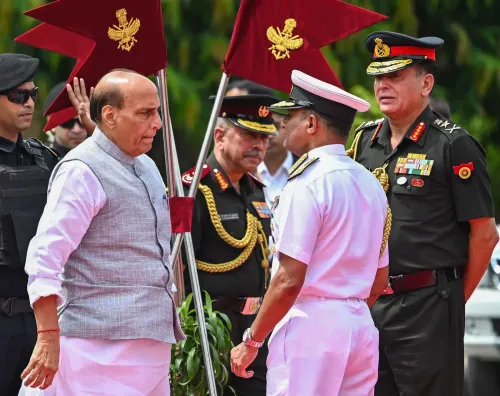 New Delhi: Japanese Defence Minister Shinjiro Koizumi receives Guard of Honour