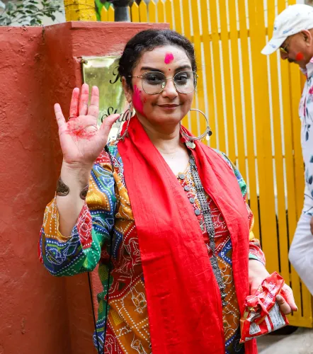 Mumbai: Celebrations of Holi by Bollywood Stars