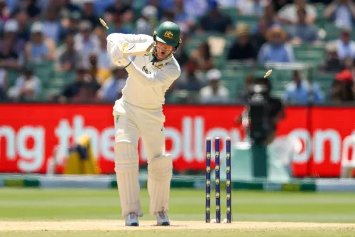 Carey Optimistic About Starc's Participation in Crucial Sydney Test Despite Injury Concerns