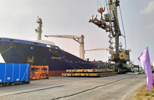 Cargo Volume at Major Indian Ports Reaches 819 Million Tonnes