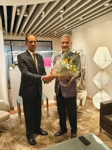 कैरिबियाई दौरे के दौरान व‍िदेश मंत्री एस. जयशंकर का ज्‍यूरिख एयरपोर्ट पर स्वागत