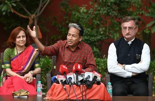 New Delhi: Sonam Wangchuk Speaks at Media Briefing Following His Release