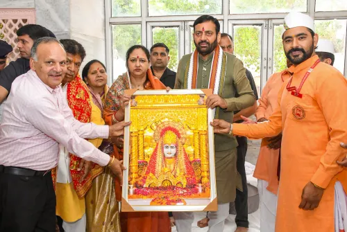 Panchkula: Nayab Saini Prays at Mansa Devi Temple