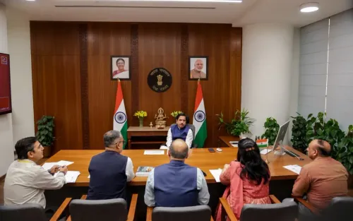 सीबीएसई सुधार पर शिक्षा मंत्री प्रह्लाद जोशी की उच्चस्तरीय बैठक, पारदर्शिता और जवाबदेही पर जोर