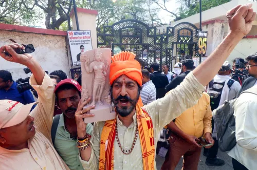 धार की भोजशाला: वाग्देवी मंदिर घोषित होते ही इंदौर में उत्सव