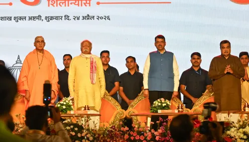 नागपुर: भारत दुर्गा मंदिर के भूमिपूजन समारोह में दिग्गज नेताओं और संतों की उपस्थिति