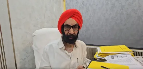 भुवनेश्वर में इंडिया ब्लॉक का प्रदर्शन, सीईसी ज्ञानेश कुमार के इस्तीफे और 13 करोड़ वोट कटने पर उठे सवाल