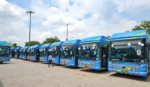 India mulls credit guarantees to speed up electric bus and truck adoption