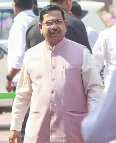 Centre to address ecommerce dark pattern concerns with all stakeholders