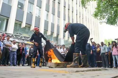 New Delhi: Fire Brigade Executes Simulated Emergency Response at Connaught Place