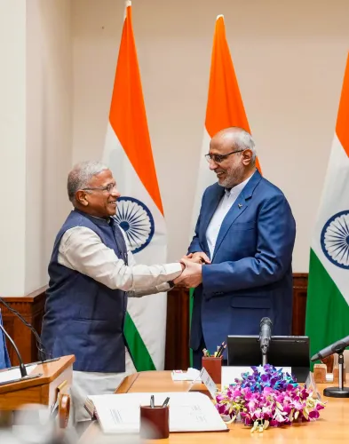 नई दिल्ली: हरिवंश नारायण सिंह ने राज्यसभा में शपथ ली