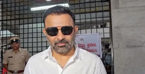 क्या भाजपा नेता नफरत फैलाने वाली बातें करके चर्चा में बने रहना चाहते हैं: संतोष लाड?