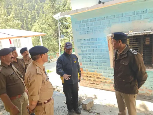 चारधाम यात्रा सुरक्षा: एडीजी वी. मुरुगेशन ने गंगोत्री से गौमुख ट्रैक तक किया स्थलीय निरीक्षण