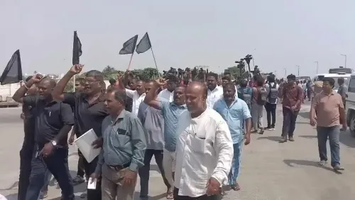 Chennai fishing communities protest ₹1,200-crore Pattinapakkam secretariat plan
