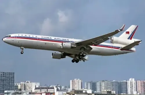 Is China's Aviation Sector Facing a Crisis with Empty Airports and Suspended International Routes?