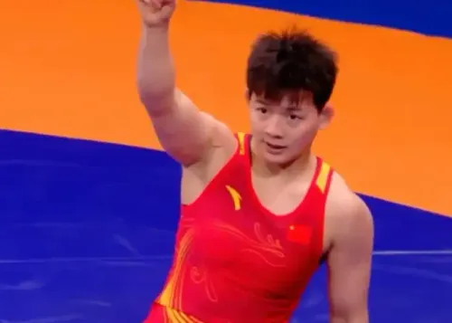 चीनी कुश्ती खिलाड़ी श्ये मंगयु ने 59 किलो वर्ग में जीता स्वर्ण पदक