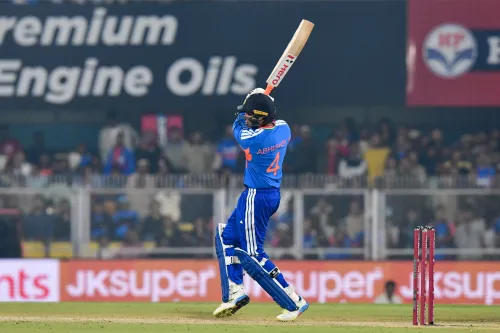 क्या अभिषेक शर्मा ने क्रिस गेल को पीछे छोड़ दिया?