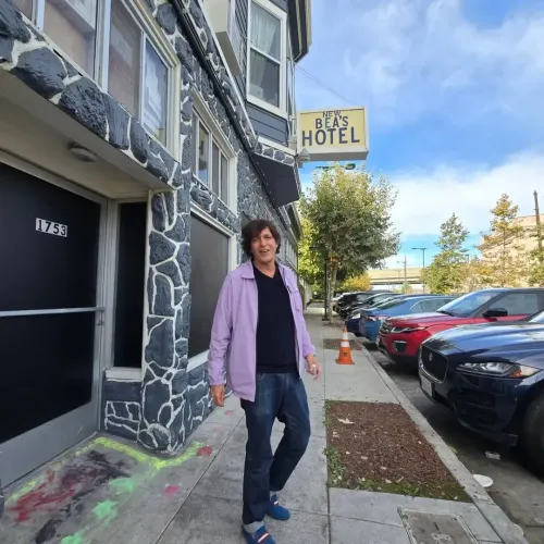 Did Chunky Panday Find Joy in San Francisco with Darshan and Entertainment?