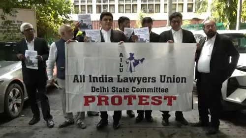 क्या सीजेआई गवई पर हमले के खिलाफ देशभर में वकीलों का प्रदर्शन जारी है?