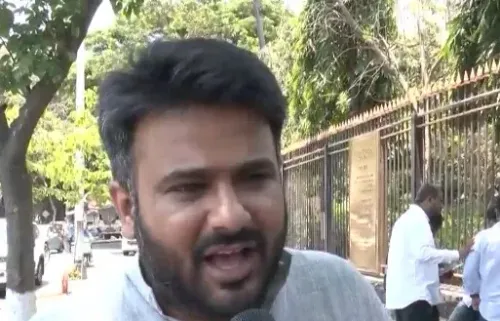 सीजेआई सूर्यकांत की 'कॉकरोच' टिप्पणी पर एनसीपी (एसपी) का तीखा हमला, अदालत की विश्वसनीयता पर उठाए सवाल