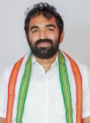 Are Sons Clashing Over Their Fathers' Political Legacies in Kerala?