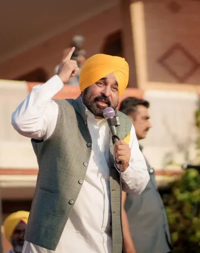 CM Bhagwant Mann Addresses Lok Milni in Nakodar, Vows 'Rangla Punjab'