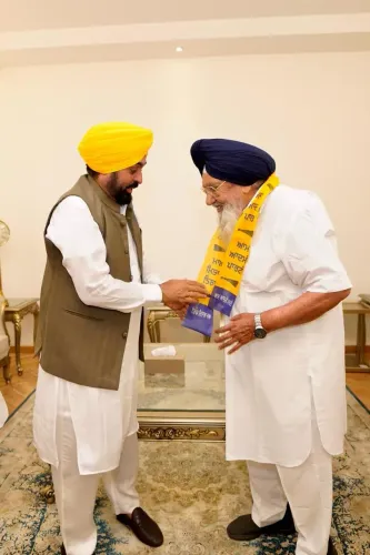 CM Bhagwant Mann Welcomes Majitha Family Into AAP