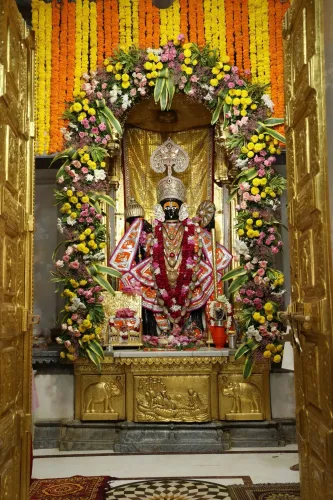 CM Bhupendra Patel Offers Prayers at Shamalaji Temple on Guru Purnima