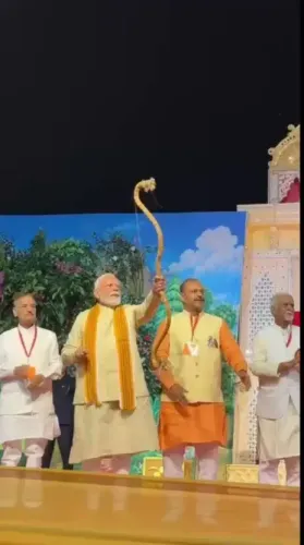 CM Bhupendra Patel Shares PM Modi at Delhi Dussehra Ravana Dahan
