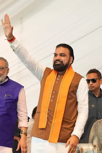 CM Bihar Vows Self-Reliance in Education for Students