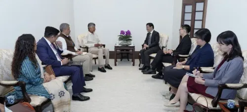 CM Chandrababu Meets Singapore PM on Tech, Agri Exports