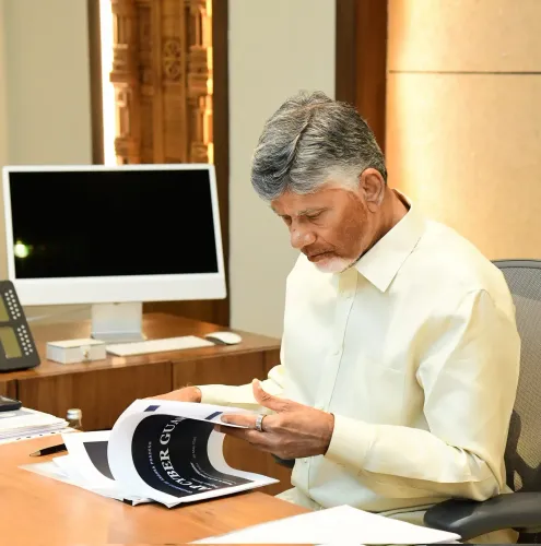 CM Chandrababu Naidu Pushes Zero FIR for Cyber Crime