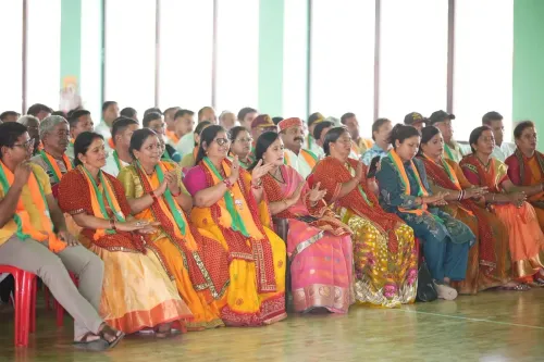 CM Dhami Holds Worker Meet to Review Local Development