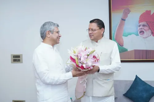 CM Dhami Meets Rail Minister, Seeks Vande Bharat for Uttarakhand