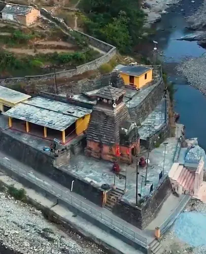 कपिलेश्वर शिव मंदिर: CM धामी ने अल्मोड़ा के प्राचीन शिवधाम का वीडियो एक्स पर साझा किया