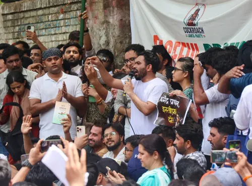 Fadnavis slams Jantar Mantar protest, calls it 'arena for anarchy'