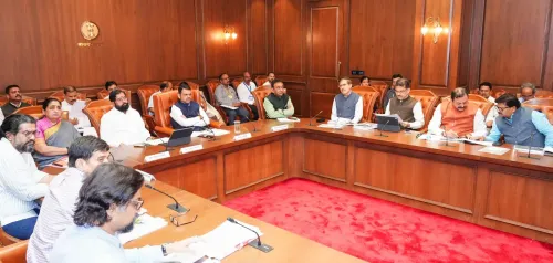 CM Fadnavis Clears Nagpur Metro Phase-2 & Bandra Sea Link Connector