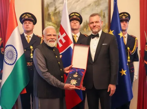 CM Fadnavis Congratulates PM Modi on Slovakia's Top Civilian Honour