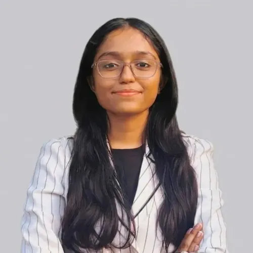 CM Fadnavis Hails Nashik Girl's All India Rank 1 in CA Intermediate