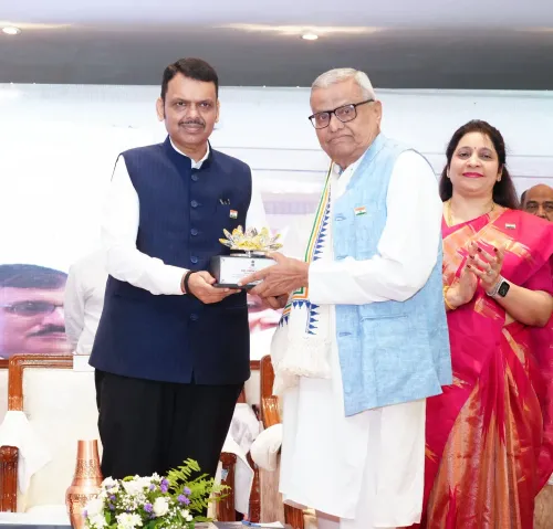CM Fadnavis honours former MWRRA chiefs at Mumbai felicitation