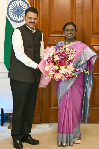 CM Fadnavis invites President Murmu to Nashik Kumbh 2027 flag hoisting