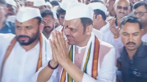 CM Fadnavis Joins Wari in Solapur, Reviews Pilgrim Facilities