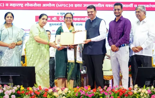 CM Fadnavis: Maharashtra CMO Posts on Sarthi Initiative