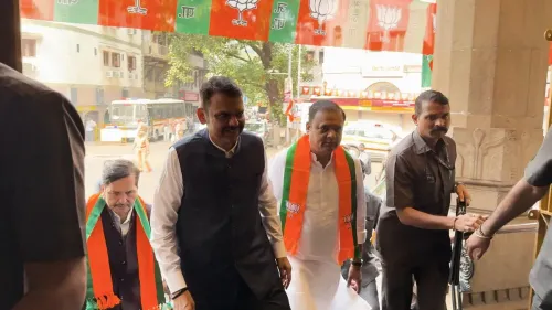 CM Fadnavis marks 25 years of Modi's public service at Viksit Bharat Sabha