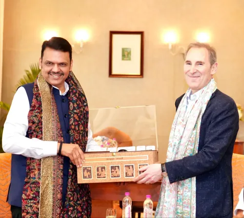 CM Fadnavis Meets Amazon CEO Jassy, Highlights $8.3 Bn Maharashtra Bet