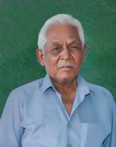 CM Fadnavis mourns BJP leader Mawaskar, tributes Melghat work