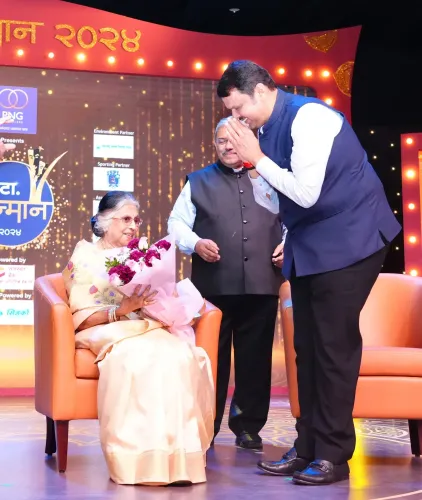 CM Fadnavis mourns death of Padma Bhushan singer Suman Kalyanpur