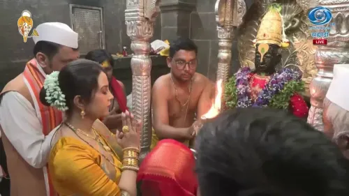 CM Fadnavis Offers Prayers at Pandharpur on Ashadhi Ekadashi