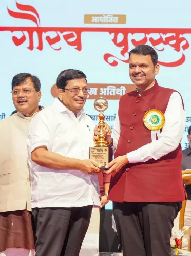 CM Fadnavis Presents Sahakar Gaurav Awards on Cooperatives Day
